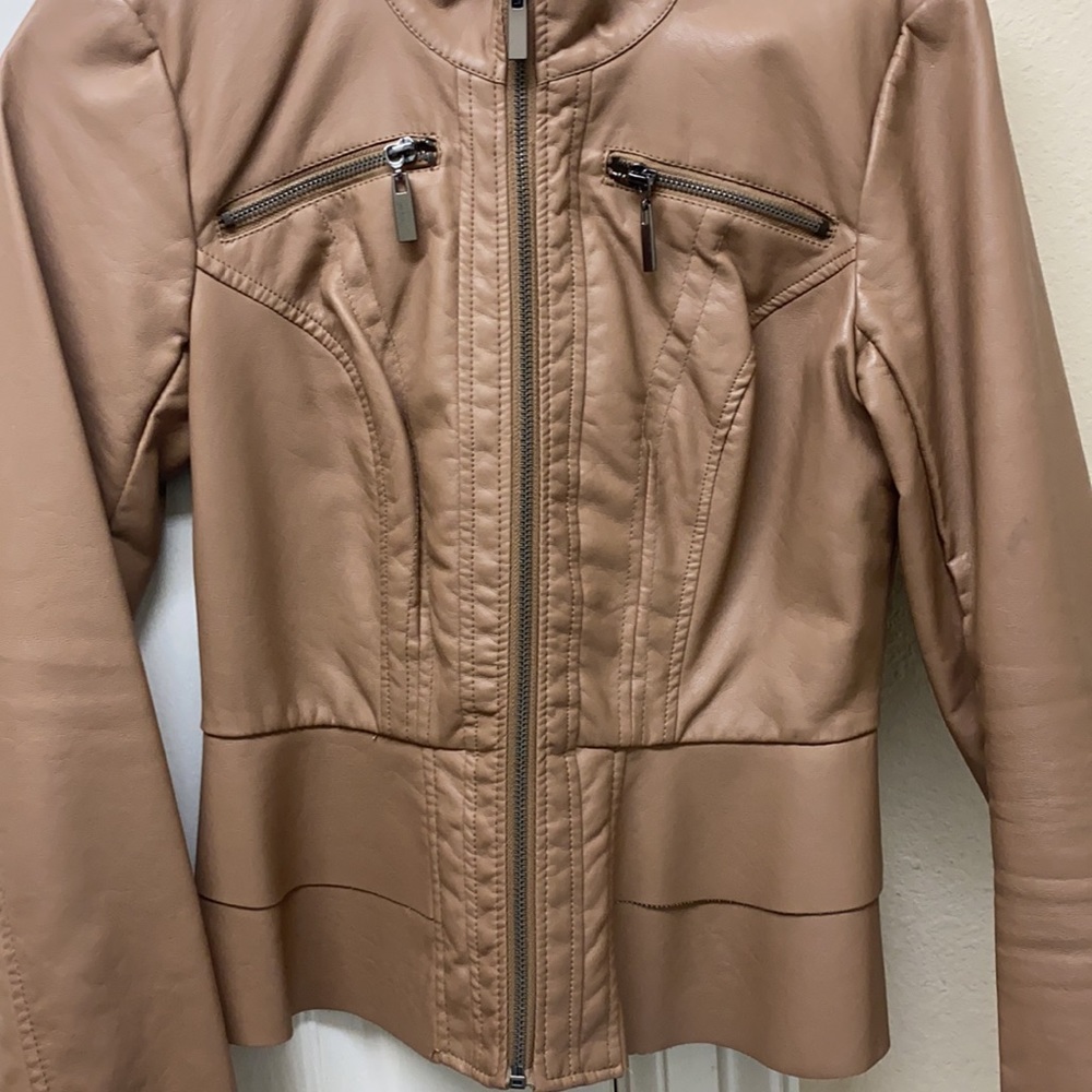Beautiful leather jacket. Xsmall - Picture 5 of 6